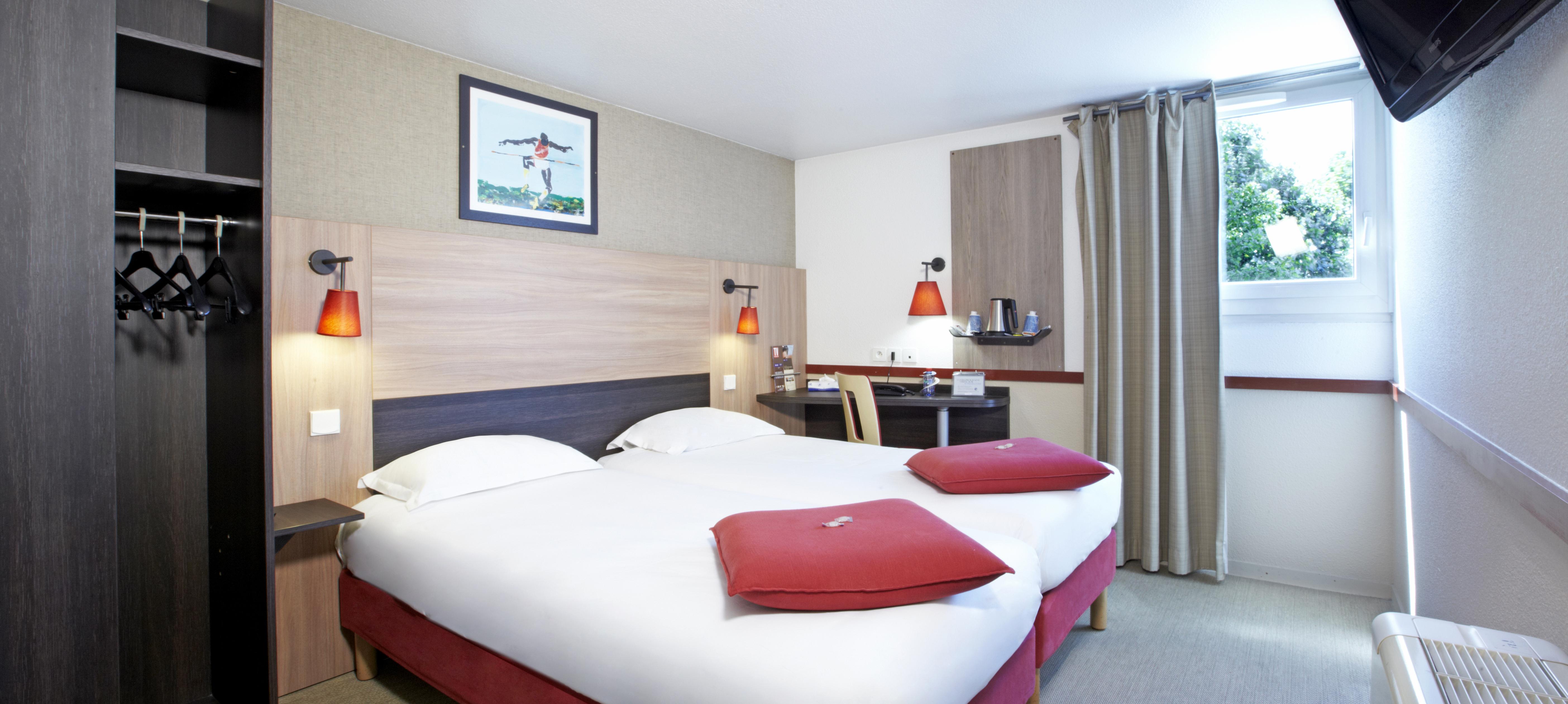 Kyriad Paris Ouest - Colombes Colombes  Exterior photo