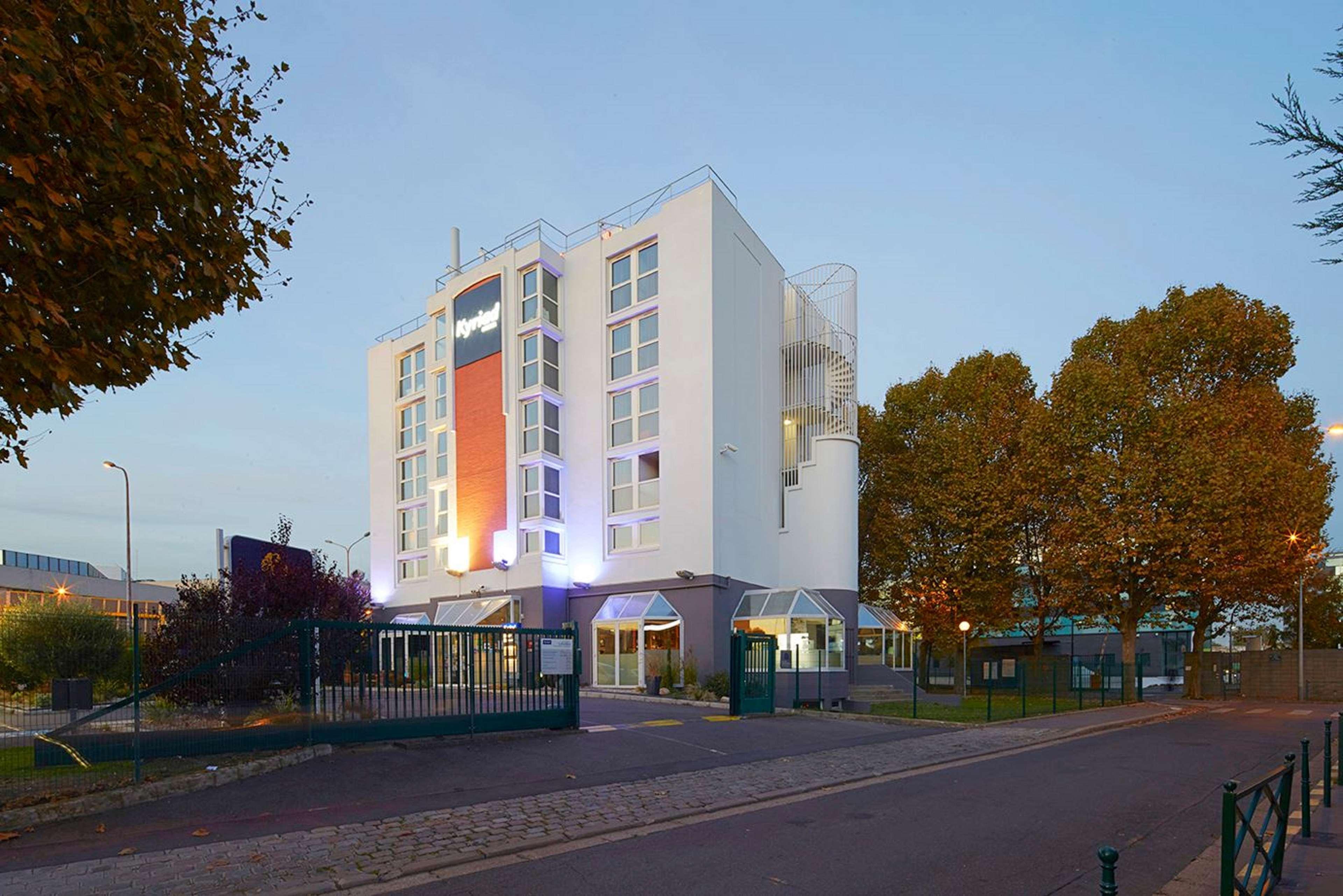 Kyriad Paris Ouest - Colombes Colombes  Exterior photo