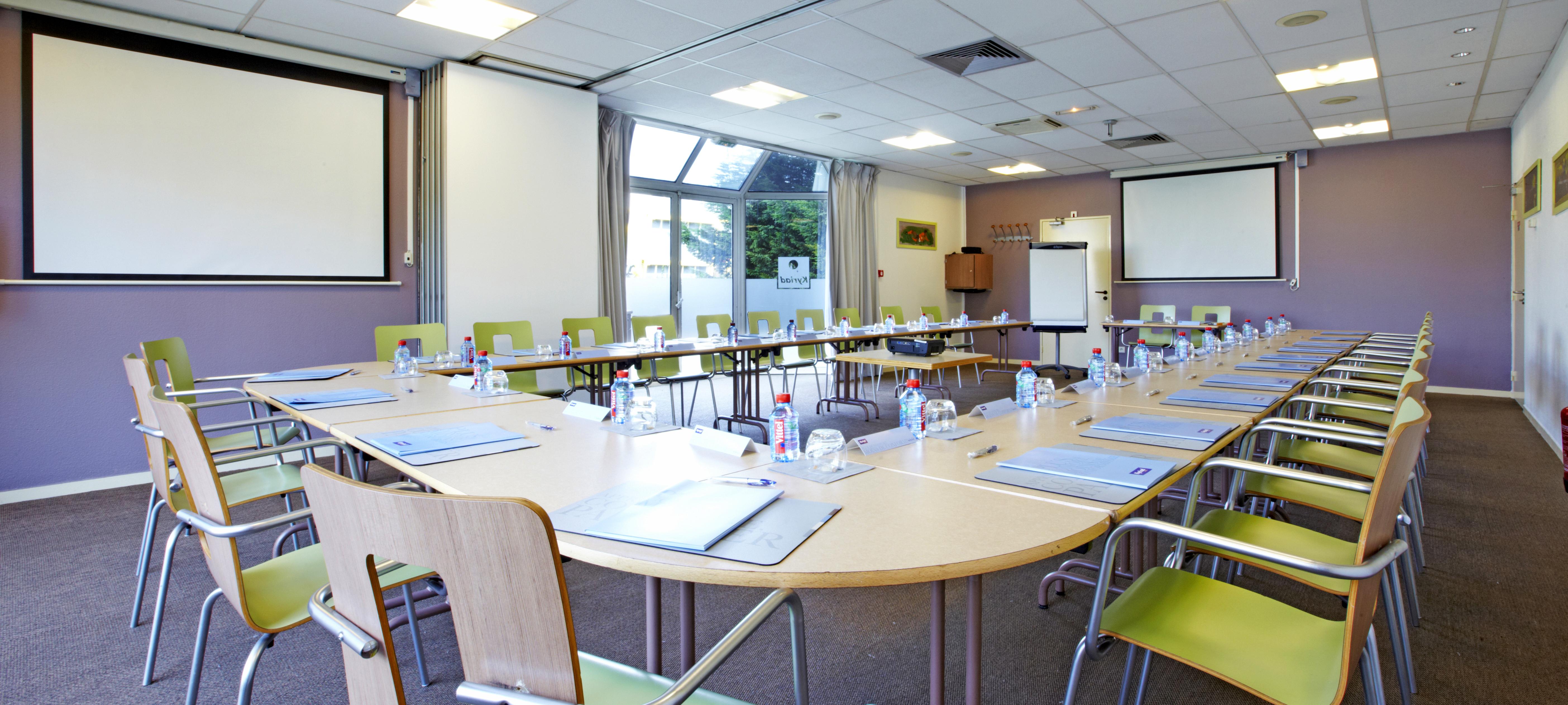Kyriad Paris Ouest - Colombes Colombes  Business photo